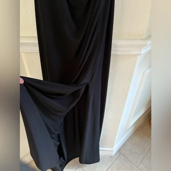 Lauren Ralph Lauren Black One-Shoulder Evening Dress - Picture 5 of 8